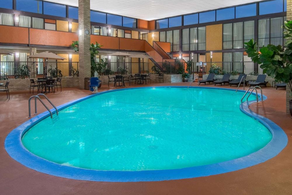 Wyndham Garden Oklahoma City Resort & Conference Hotel Near Airport, Fairgrounds Paycom & I40 Luaran gambar