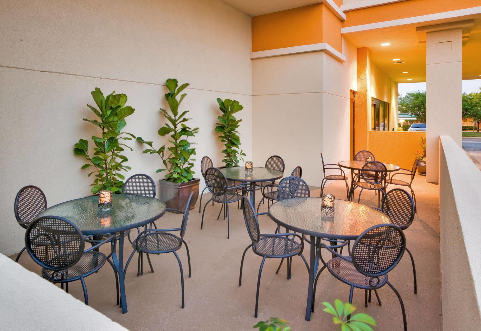 Wyndham Garden Oklahoma City Resort & Conference Hotel Near Airport, Fairgrounds Paycom & I40 Luaran gambar
